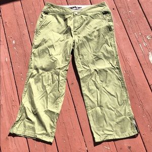 THE NORTH FACE CROPPED GREEN KHAKI PANTS, SIZE 10